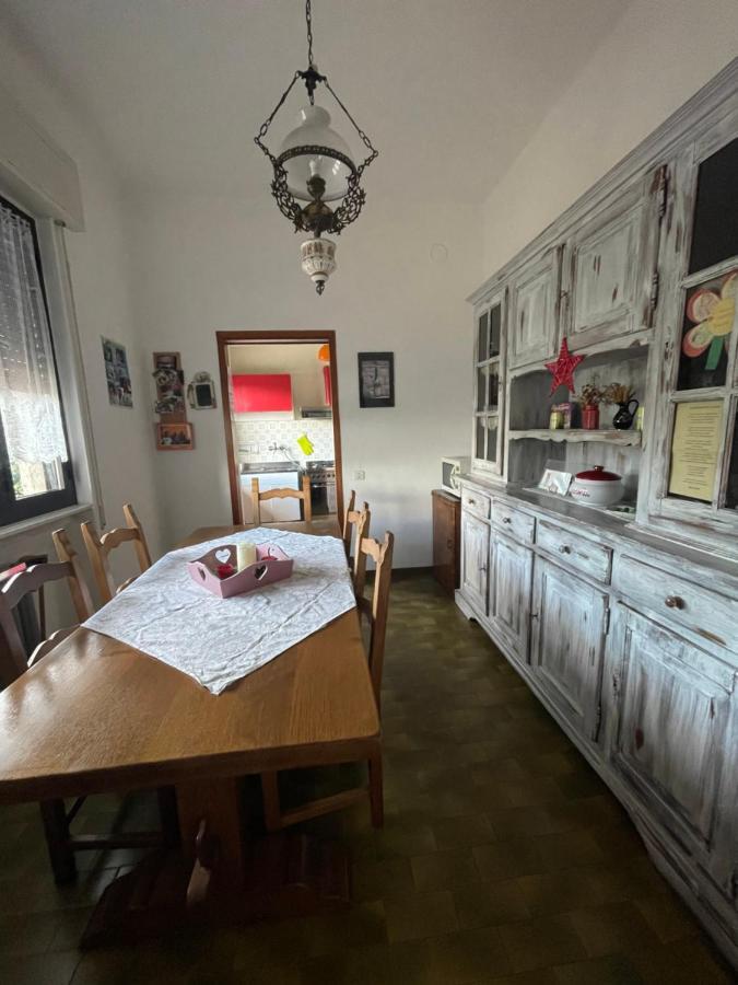 Villa Grandma'S Garden House Angera Exterior foto