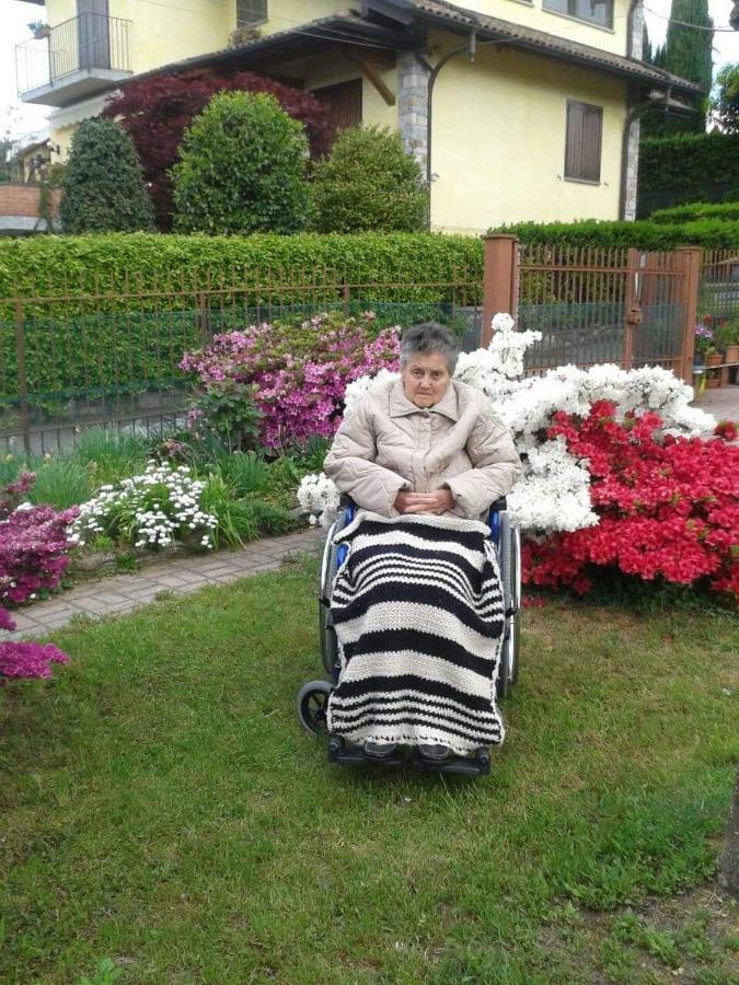 Villa Grandma'S Garden House Angera Exterior foto